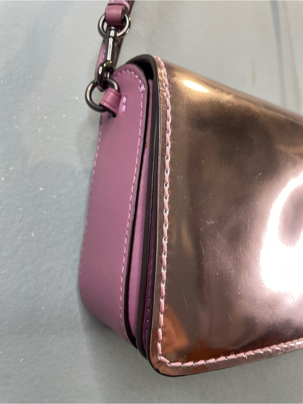 Coach Metallic Rose 1941 Dinky - Picture 9 of 15